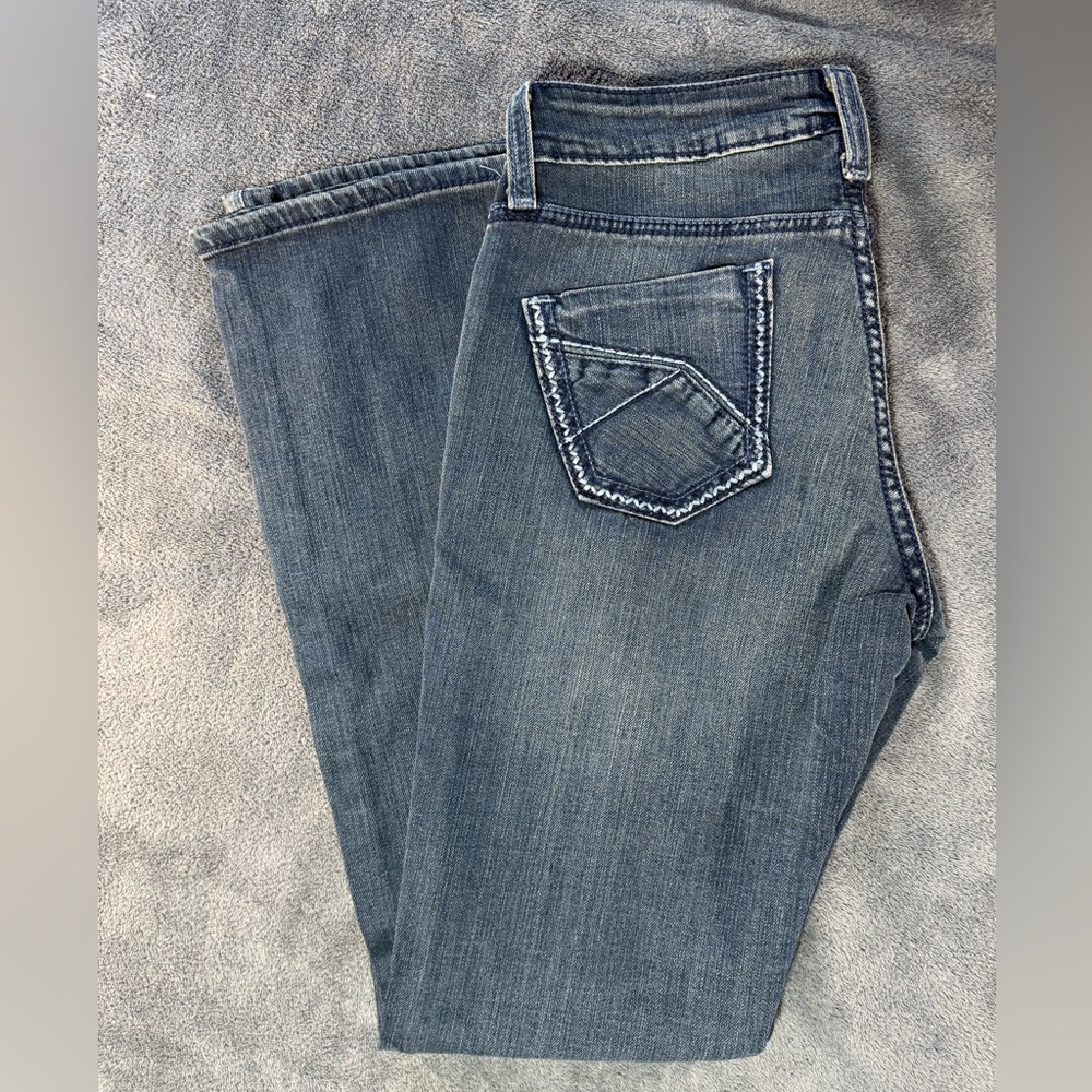 Classic Women's Straight Leg Jeans in Blue